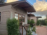 Emirishoi Cottages & Garden Bistro Hotel di Narok Town