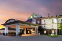 Holiday Inn Express Warrenton by IHG Hotels in Warrenton