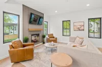 Modern 4 Bed/3.5 Bath Farmhouse Steps to Downtown CF!