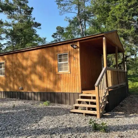 Cozy Tiny Home Cabin Near Lake Greeson & Kirby Landing – Pet-Friendly!