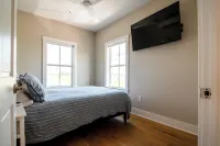 Coastal getaway with water views in every room Hotels in Madison