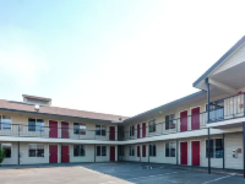 Knights Inn Pasco Hotels in Pasco