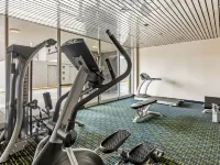 Quality Inn & Suites Hotels near State Museum