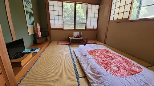 Shibu Gotenyu