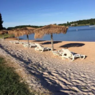 Romantic SML Penthouse, Bernard’s Landing. Smith Mountain Lake 3 Pools