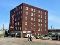 Canfield Hotel Hotels near Five Flags Center