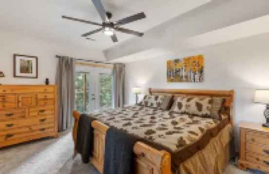 LOG CABIN w/Mtn View, Hot Tub, & Fireplace!