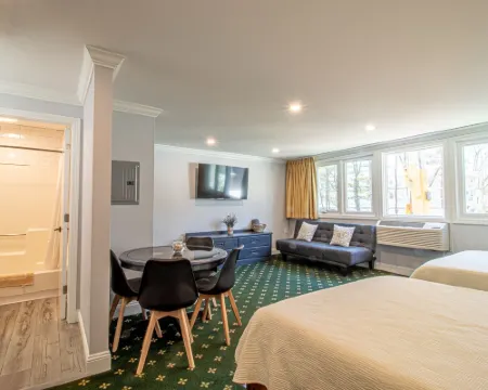 The Niantic Inn Hotels in Niantic