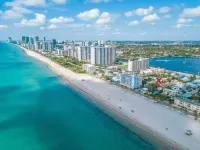 Hollywood Boardwalk Studio Fully Equipped Kitchen