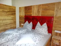 21 Blumenthalerhof Hotels in Algund