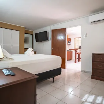 Coconut Inn Отели рядом с достопримечательностью «Пляж Палм-Бич»