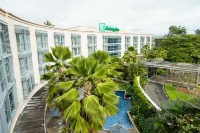 Holiday Inn MAURITIUS MON TRESOR by IHG - Пляж
