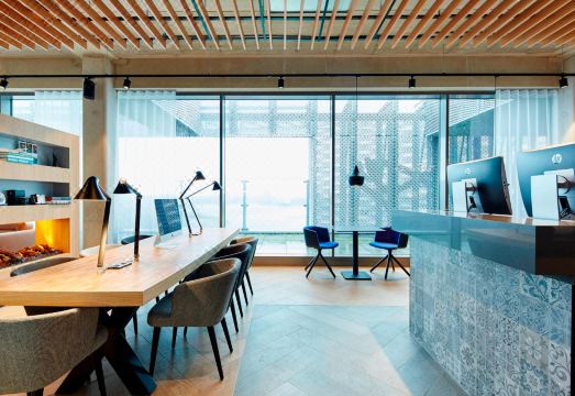 Residence Inn by Marriott Houthavens 실내 수영장