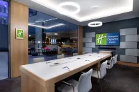 Holiday Inn Express LONDON HEATHROW T4 by IHG - Business