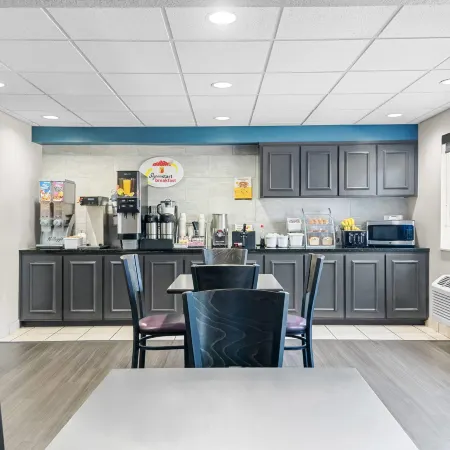 Super 8 by Wyndham Weatherford Отели в г. Вэзерфорд