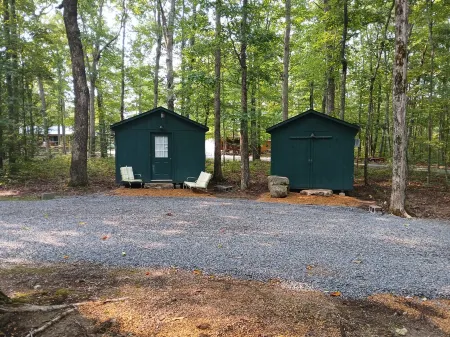 Delightful campground with AC/Heat in charming Graysville, TN