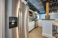 Luxury Retreat in Smyrna Pool, Pickleball and More! - bar