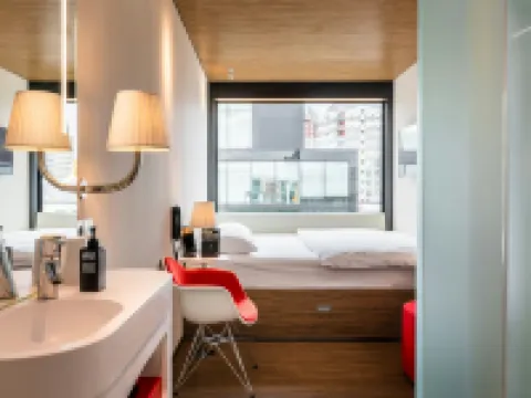 Citizenm Rotterdam Hotels near Kijk-Kubus Museum-house