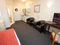 อะชัวร์ เฟิร์นฮิลล์ มอเตอร์ ลอดจ์ โรงแรมในโลเวอร์ฮัตต์