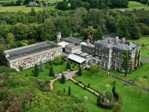 伯裏賽利的城堡酒店