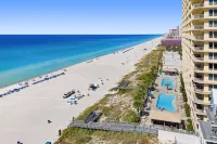 Beautiful Condo with Spacious Balcony to Enjoy Fascinating Ocean View - Unit 1002 by RedAwning