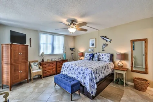 Watch the Dolphins play in the Atlantic while the gentle waves roll in. Hotels in Ponce Inlet