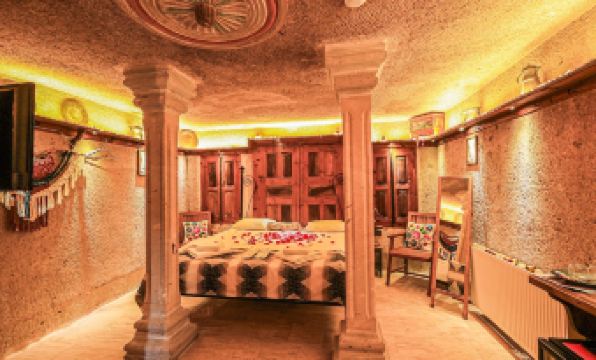 Casia Cave Suites