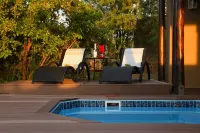IKhaya LamaDube Game Lodge - Lãng mạn