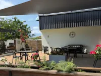 Summit Motel Hotels near Townsville Railway Station