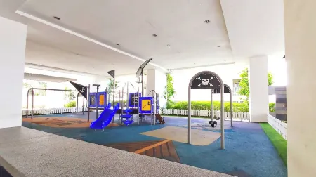 Mountain view Apt perfect for big group @SetiaWalk