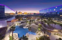 Virgin Hotels Las Vegas, Curio Collection by Hilton - romantique