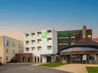 Ibis Styles Pontivy Centre Bretagne Hotels in Cleguerec