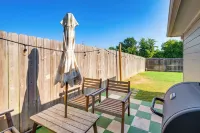9 Mi to College Station: Dog-friendly Home w/ Yard - Country Houses