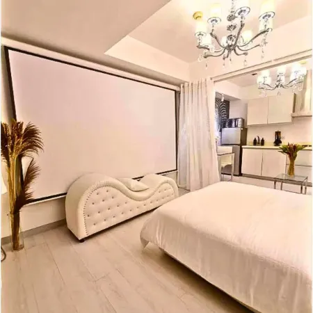 Value Yourself Luxury Beach Near Airport