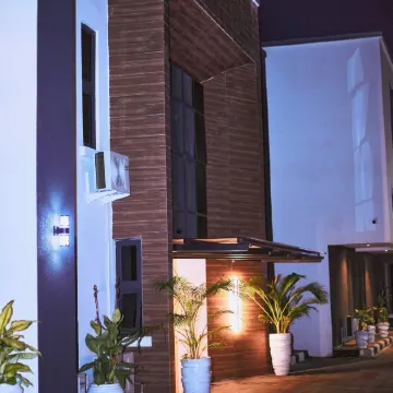 Saint Tropez Hotel and Suites