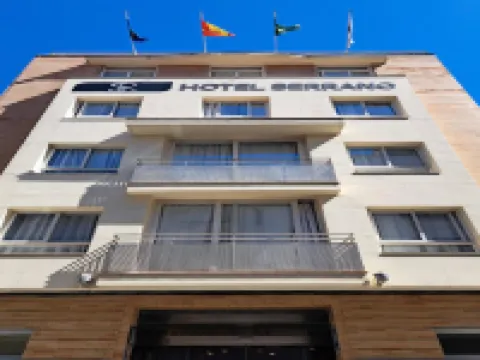 Hotel Serrano Hotels near Córdoba Train Station