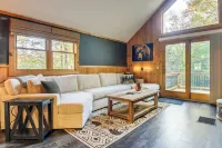 Fishing Pond + Pool! Resort Retreat in Wilmington - Wifi