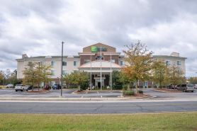 Holiday Inn Express Pembroke by IHG