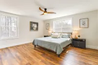 Luxe 4-Season Sebago Lake Getaway w/ Fire Pit - balcony