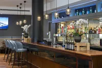 DoubleTree by Hilton Swindon - Barer
