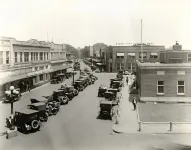 The Brick Street Suite, high ceilings, historic brick street location