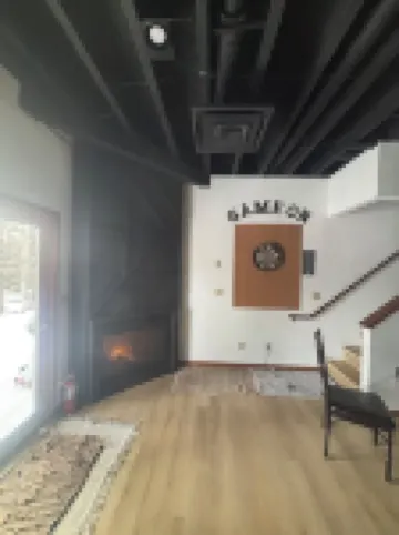 Spacious Lakefront Villa I 4 Bd 3 Bath I Sleeps 11 I Ski I Golf I Bike