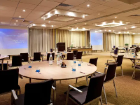 โรงแรมโนโวเทล เชฟฟิลด์ เซ็นเตอร์ โรงแรมในเชฟฟิลด์