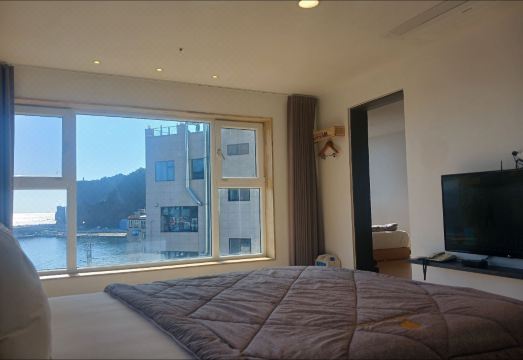 저동항 전망 이미지