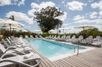 Costa Colonia - Riverside Boutique Hotel - piscina