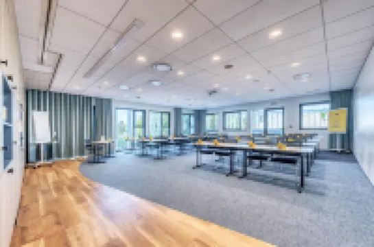 Golden Tulip Lyon Ouest Techlid - Hotel & Spa