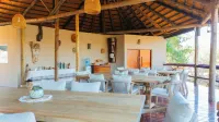 Mozhi Bushcamp - breakfast