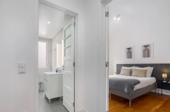 Hideaway Family Apartment Hotels in Areeiro