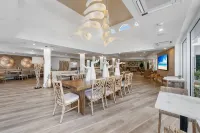 Beachcomber Resort & Club - breakfast