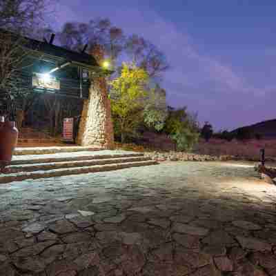 Tshukudu Bush Lodge Hotel Exterior